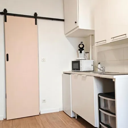 Cocon Moderne à Deux Pas De La Gare Idéal Couple * Clermont-Ferrand